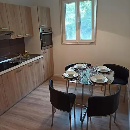 Two Apartmans Whit Big Pool * Potpićan