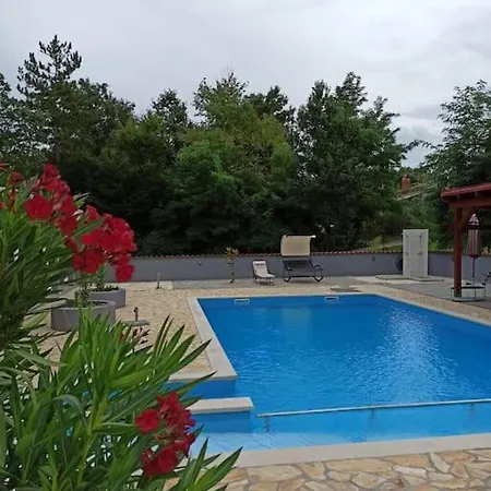 Two Apartmans Whit Big Pool Potpićan